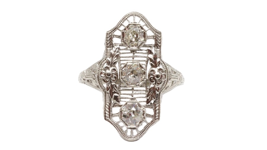 Zlatý prsten s diamanty Art Deco