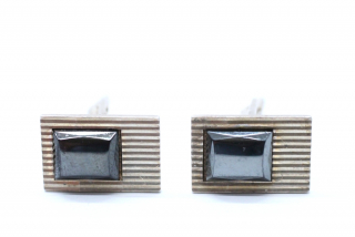 Stříbrné manžetové knoflíčky s imitací onyxů