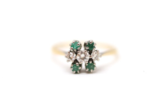 Zlatý prsten s diamanty a smaragdy