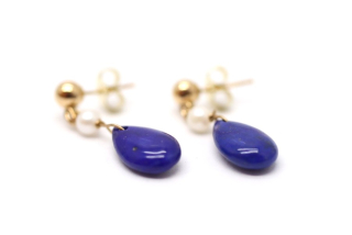 Zlaté náušnice s lapis lazuli a perličkami